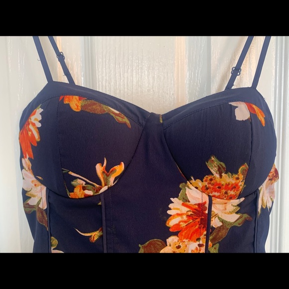 Summer dress - Picture 3 of 5